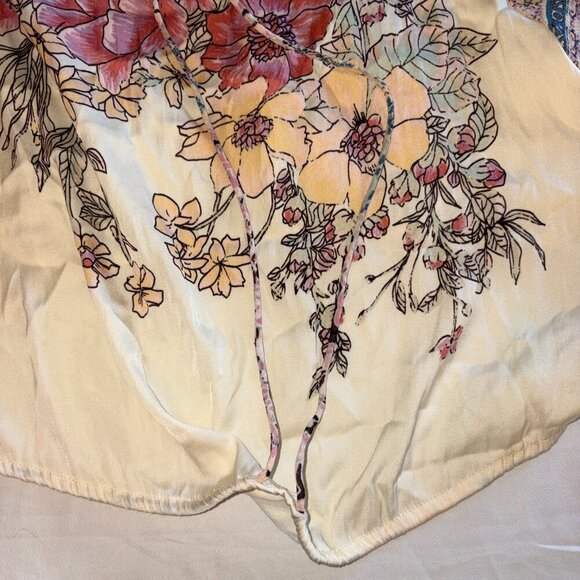 Free People Blue Nile Printed Top Blouse Batwing Soft Floral size Small - Picture 8 of 11